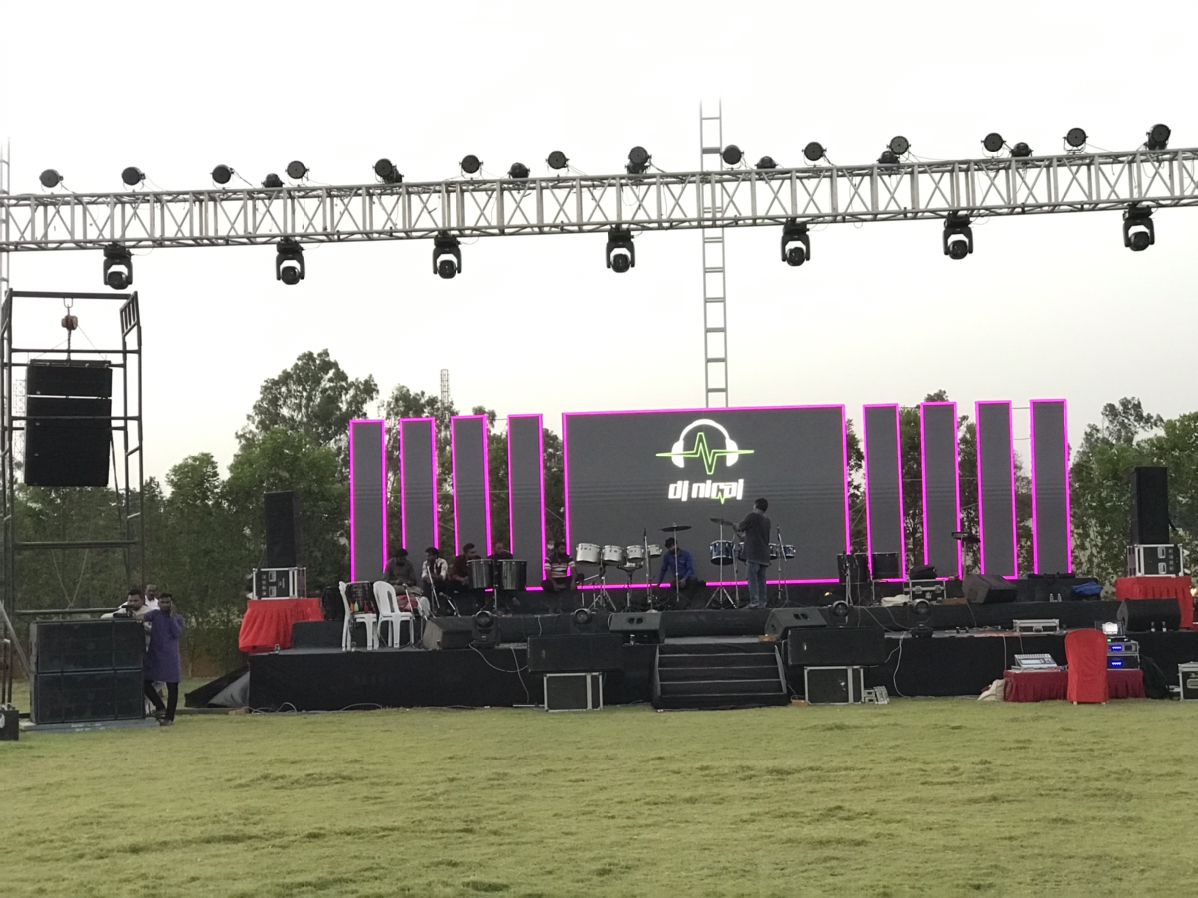 3.9mm Outdoor LED Wall